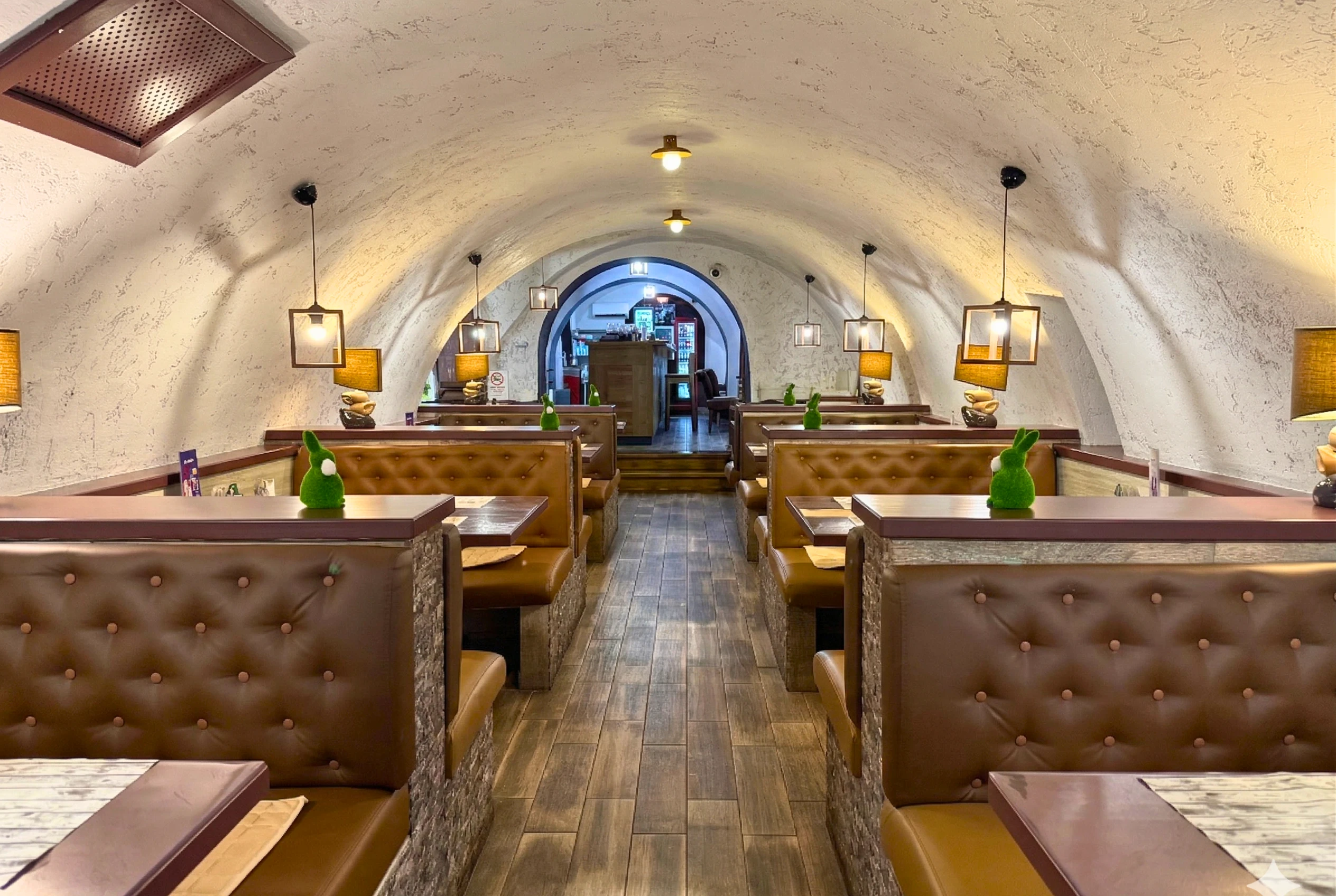 Publikum Étterem hangulatos belső tere Veszprémben